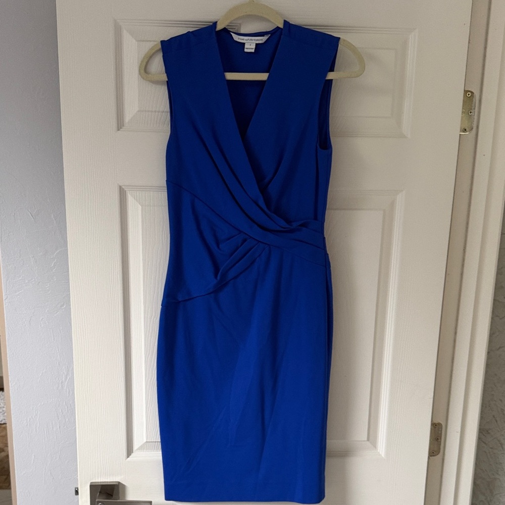 Diane Von Furstenberg Cobalt Blue Sleeveless Wrap-Detail Midi Dress